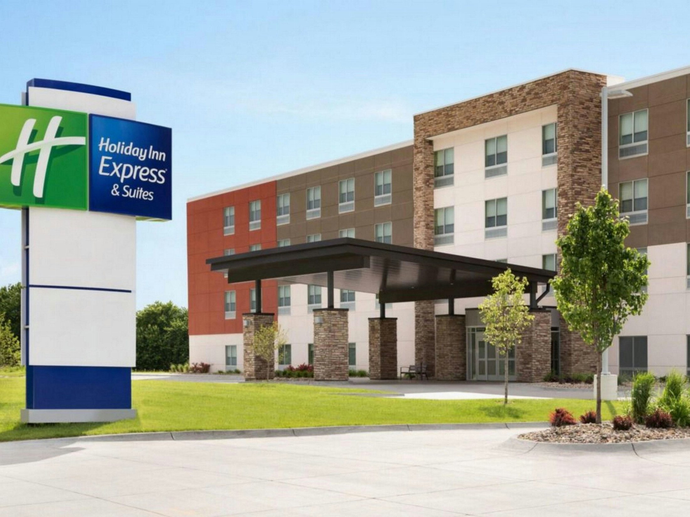 Holiday Inn Express & Suites Clarksville North
