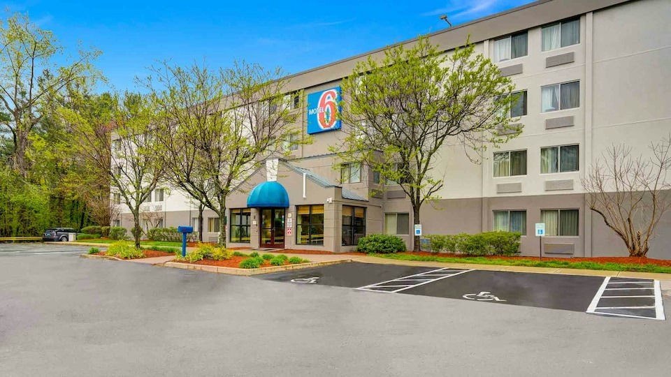 Motel 6 Milford, CT